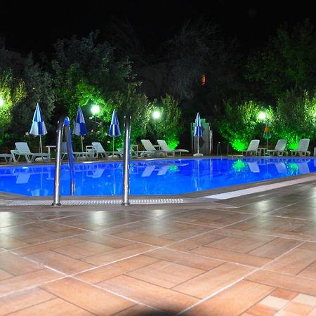 The Green Valley Hotel 올루데니스 외부 사진