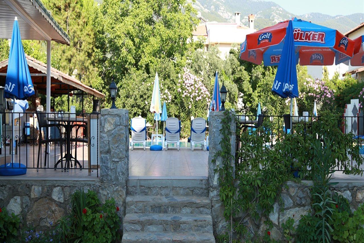 The Green Valley Hotel 올루데니스 외부 사진