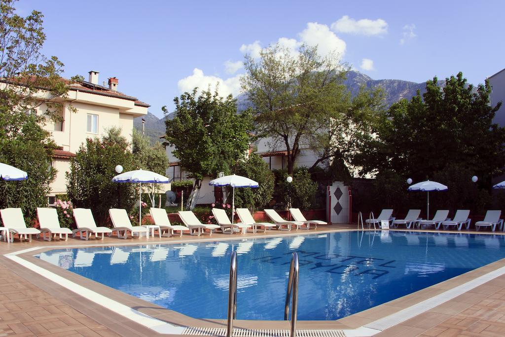 The Green Valley Hotel 올루데니스 객실 사진
