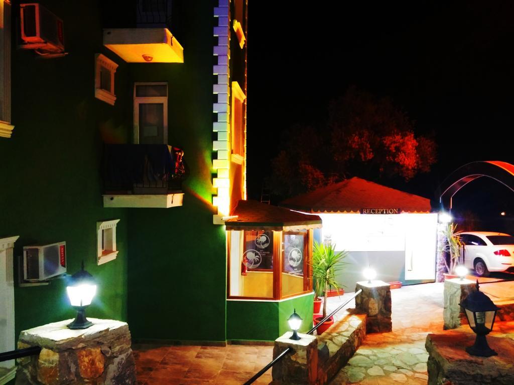 The Green Valley Hotel 올루데니스 외부 사진