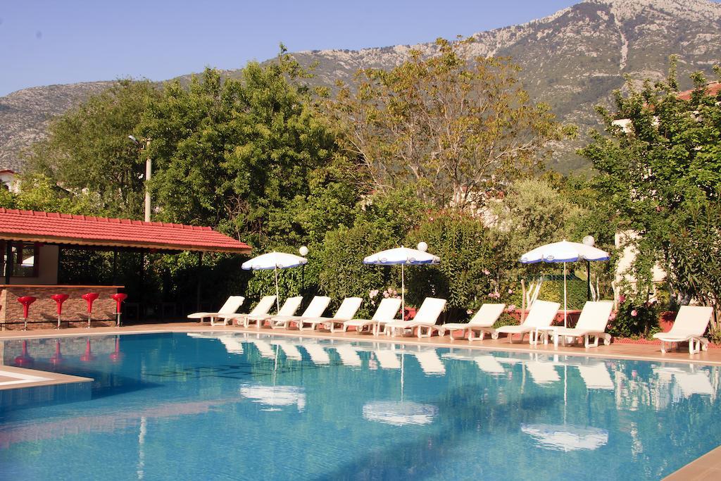 The Green Valley Hotel 올루데니스 외부 사진