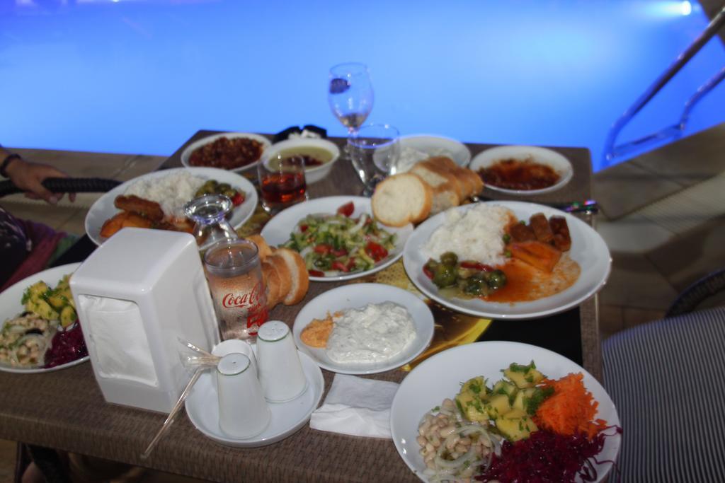 The Green Valley Hotel 올루데니스 외부 사진