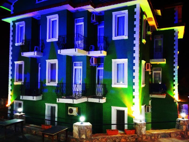 The Green Valley Hotel 올루데니스 외부 사진